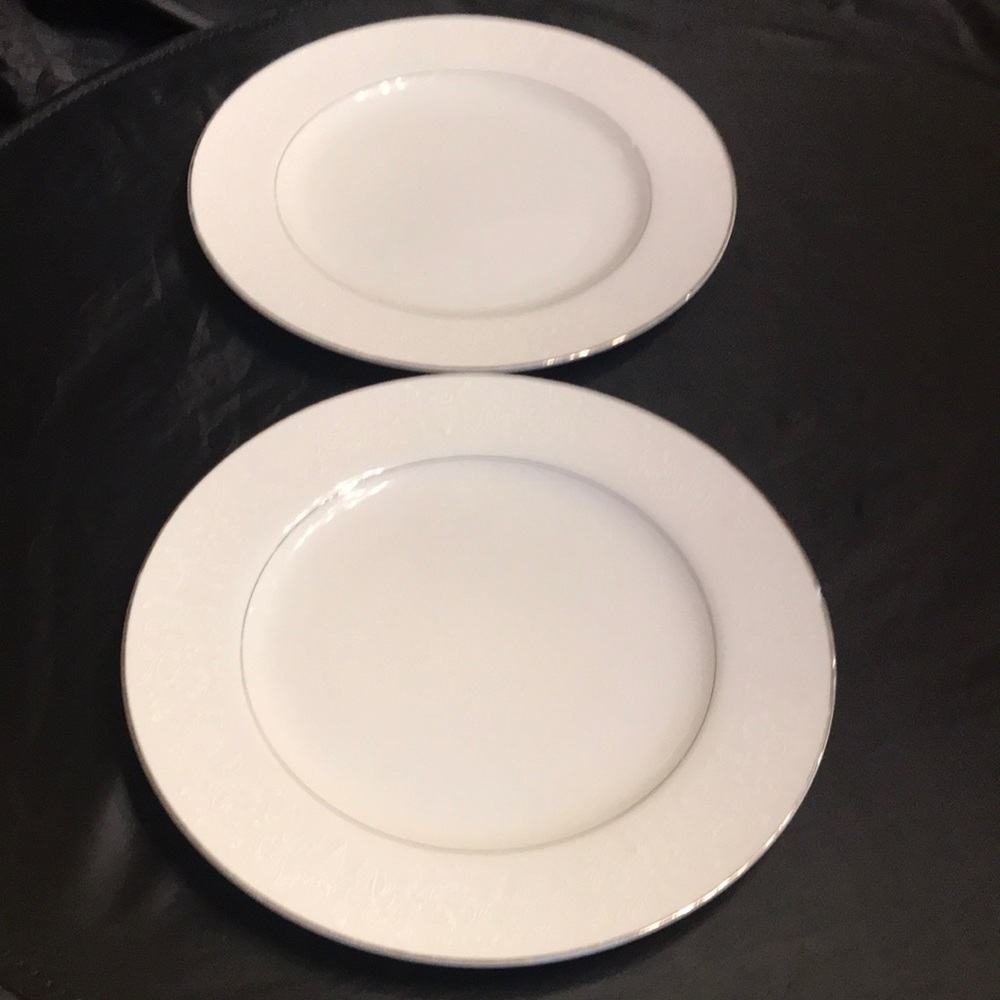 Crown Victoria Fine China Lovelace 10 1/4”Dinner Plates